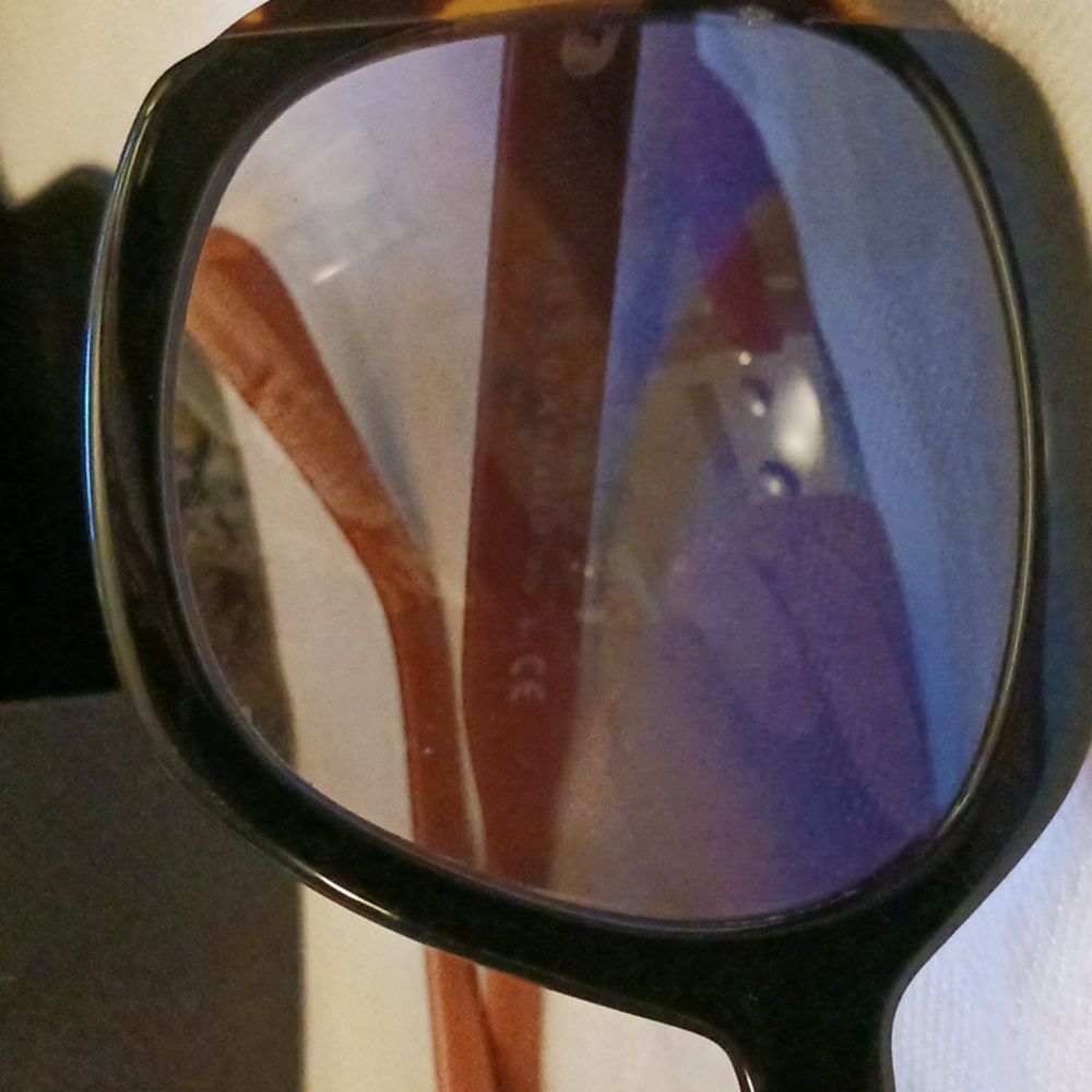 COPY - PRADA Sunglasses - Picture 8 of 10